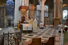 4-messe-et-communion-12