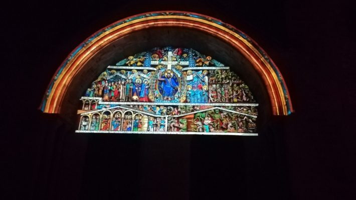 Le tympan de Conques en couleur pour la nuit